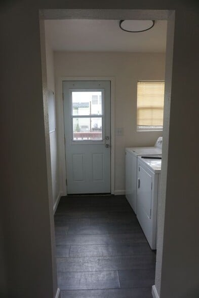 Building Photo - 315 Broadway