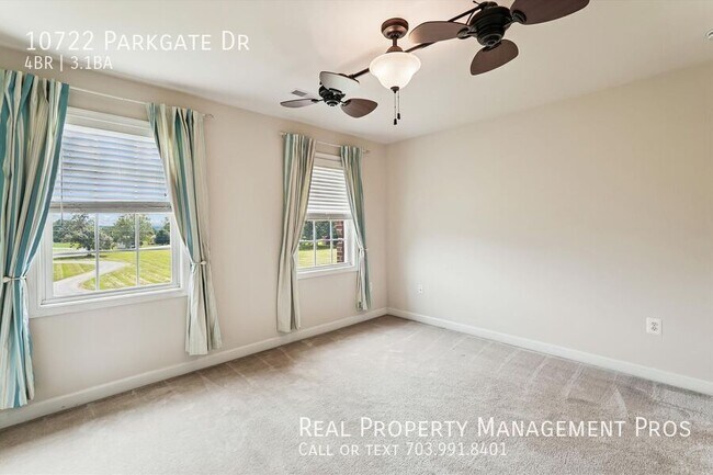 Building Photo - 10722 Parkgate Dr