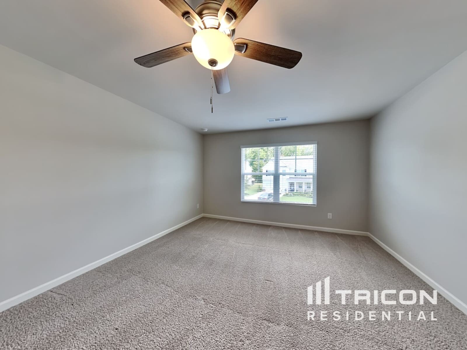 Building Photo - 4827 Golden Finch Ln