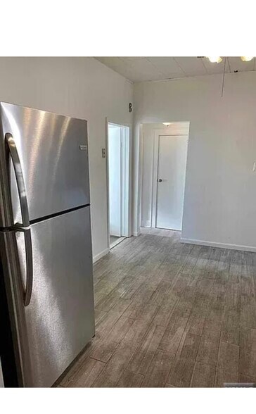 Building Photo - 161 Palisade Ave