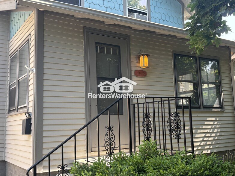 Building Photo - 2805 Kingman Ave