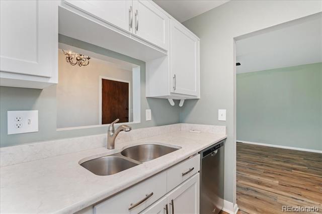 Building Photo - 8770 Chase Dr