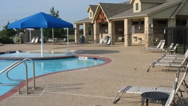 Building Photo - 13733 Alterna Dr