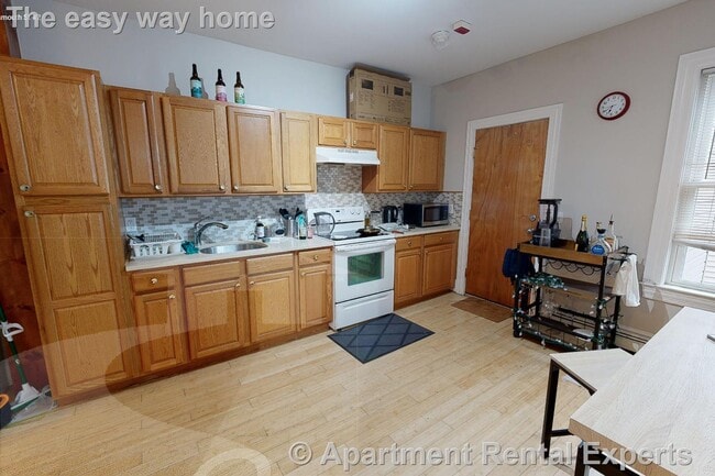 Building Photo - 27 Portsmouth St