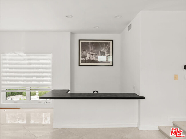 Building Photo - 9606 Arby Dr