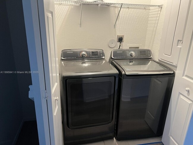 Building Photo - 12738 SW 230th Ter