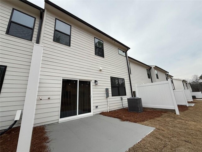 Building Photo - 7309 Mulberry St