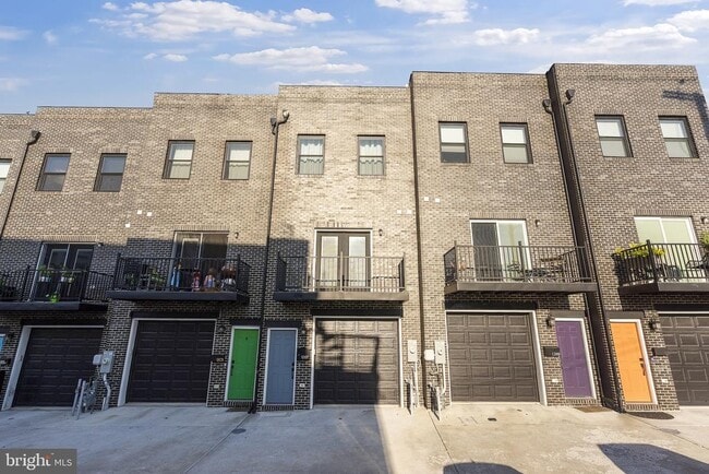 Building Photo - 1207 Clarkson St
