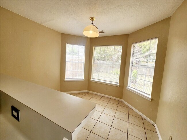 Building Photo - 19722 Ridge Falls Ct