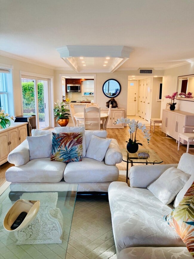 Building Photo - 60 Yacht Club Dr