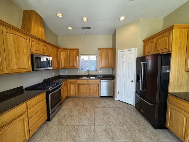 Building Photo - 4629 Spanish Sun Ave NE