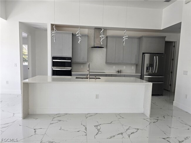 Building Photo - 3313 8th St W