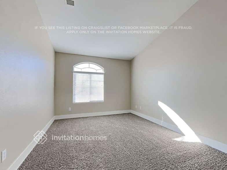 Building Photo - 5852 Pack Trail