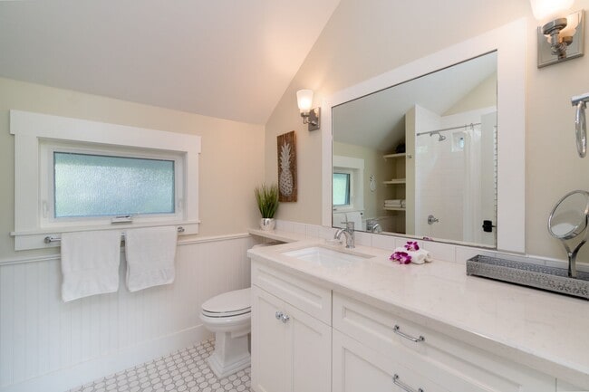 Building Photo - Stunning Fully-Furnished 3 Bedroom, 3.5 Bath Home With Pool and Spa on Quiet Beachside Lane Near ...