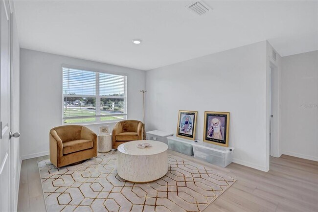 Building Photo - 7601 Rosewood Gdn Lp