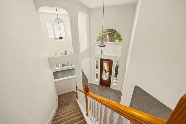 Building Photo - 7711 Summer Shore Dr