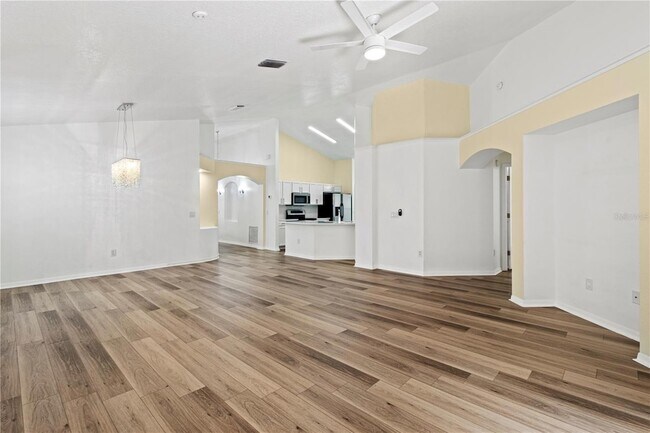 Building Photo - 10140 Somersby Dr