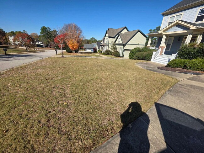 Building Photo - Spacious 4-Bedroom Home for Rent in Kings Grant Fayetteville – 15 Minutes from Fort Bragg