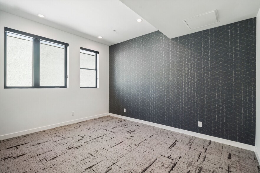 Building Photo - 10393 Tag Ln