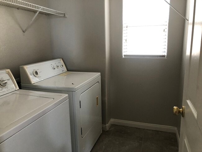 Building Photo - 8192 Blue Hope Diamond Ln