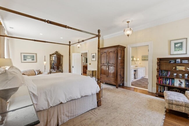 Building Photo - Luxury Exclusive Home for Lease