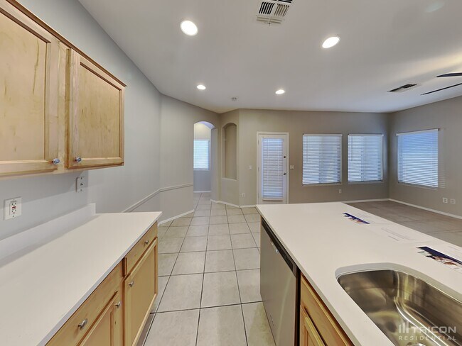 Building Photo - 12914 W Corrine Dr