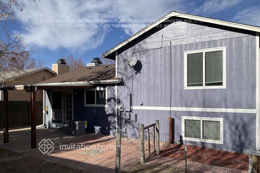 Building Photo - 4110 S Laredo Way