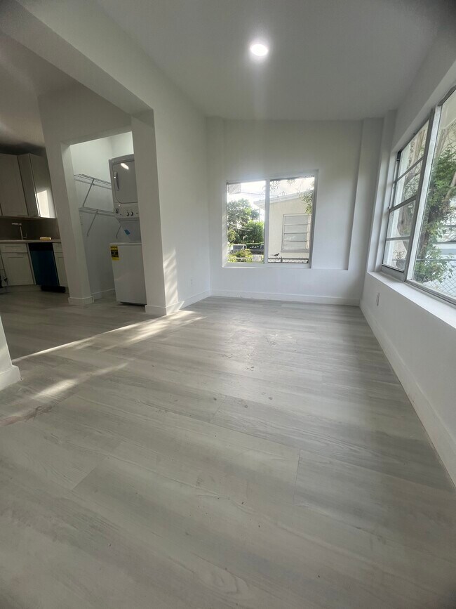 Building Photo - 1824 NW 49th St