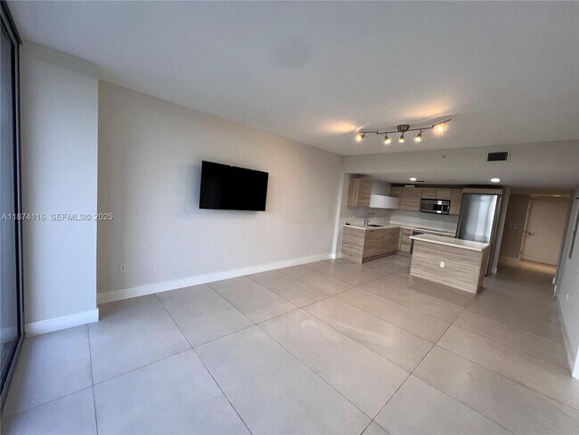 Building Photo - 16385 Biscayne Blvd