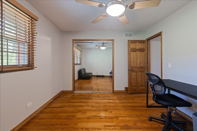 Building Photo - 33 Half Day Rd