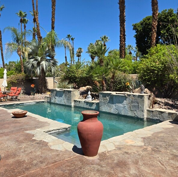 private backyard pool - 22 Belmonte Dr