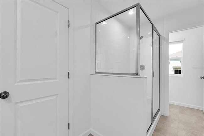 Building Photo - 1100 Lakeshore Breeze Pl
