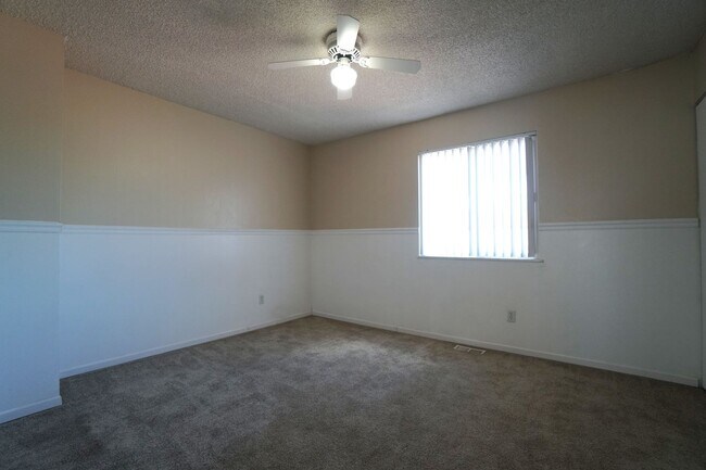 Building Photo - 7644 Lexington Manor Dr