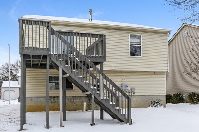 Building Photo - 2980 Blue Moon Dr