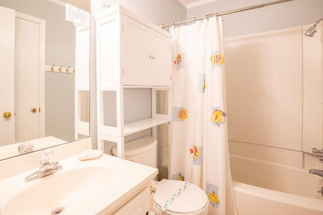 Building Photo - OFF-SEASON FURNISHED MONTHLY RENTAL AVAILABLE NOW