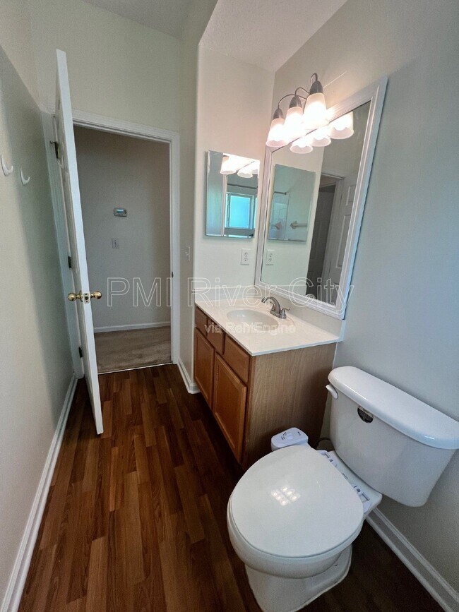 Building Photo - 2480 Ridge Will Dr