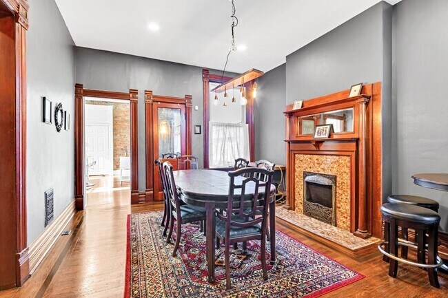 Building Photo - 1187 S High St