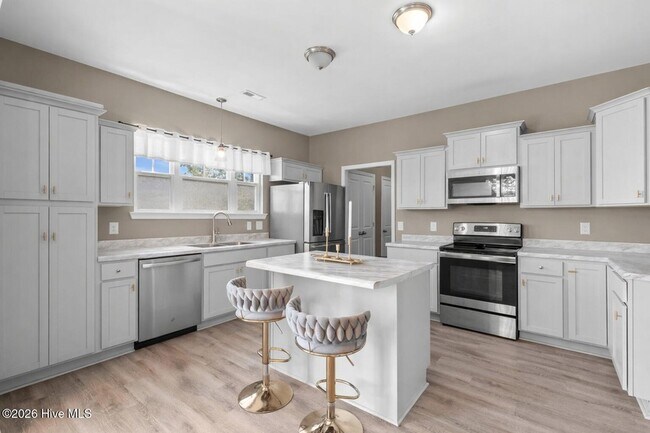 Building Photo - 709 W Warner Ct
