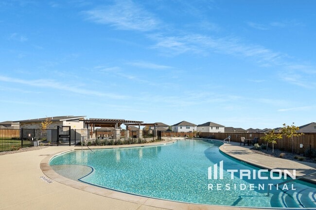 Building Photo - 13504 Paxton Boulevard Saint Hedwig TX