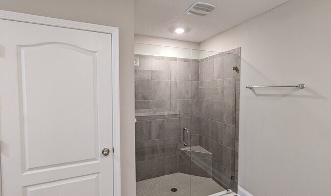 Building Photo - 126 Zancara St