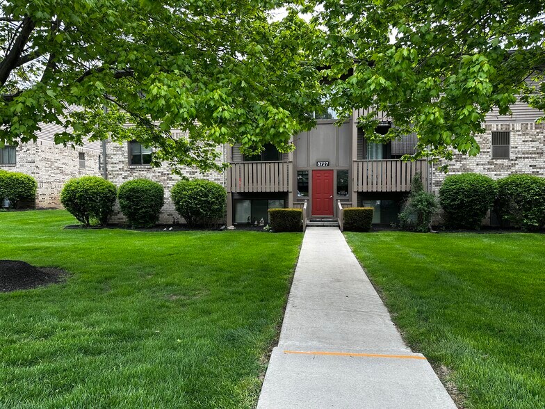 Building Photo - 8727 Candlewood Trl
