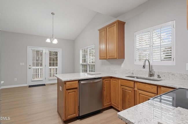 Building Photo - 108 Henson Pl