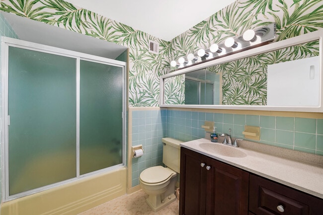 Building Photo - 2921 S Ocean Blvd