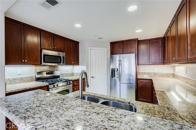 Building Photo - 12336 Hollyhock Dr