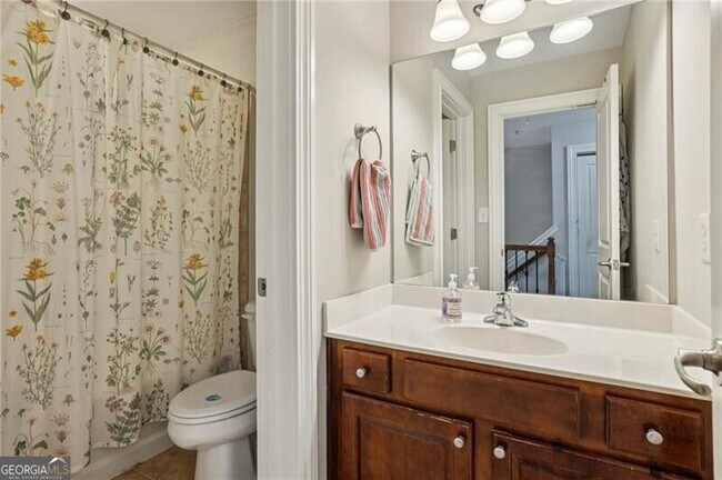 Building Photo - 305 Le Gran Bend