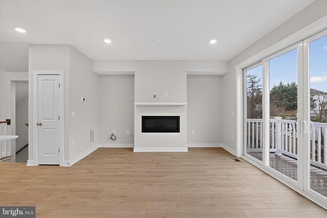 Building Photo - 3612 Farr Ave