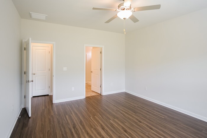 Building Photo - 332 Augustine Dr