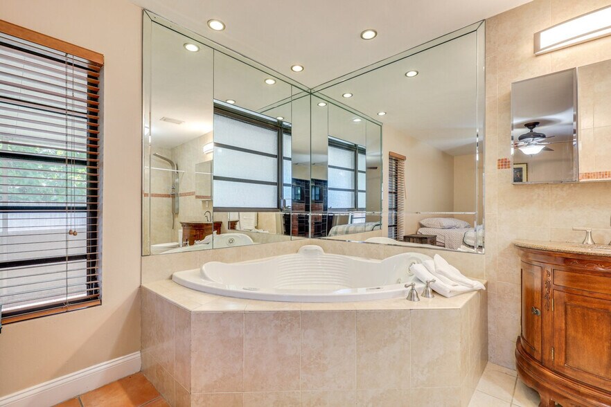 Building Photo - 10934 SW 158th Terrace