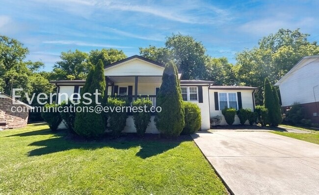 Building Photo - 404 Dabney Dr