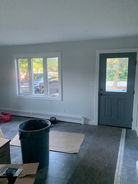 Building Photo - 2309 Longyear Ave